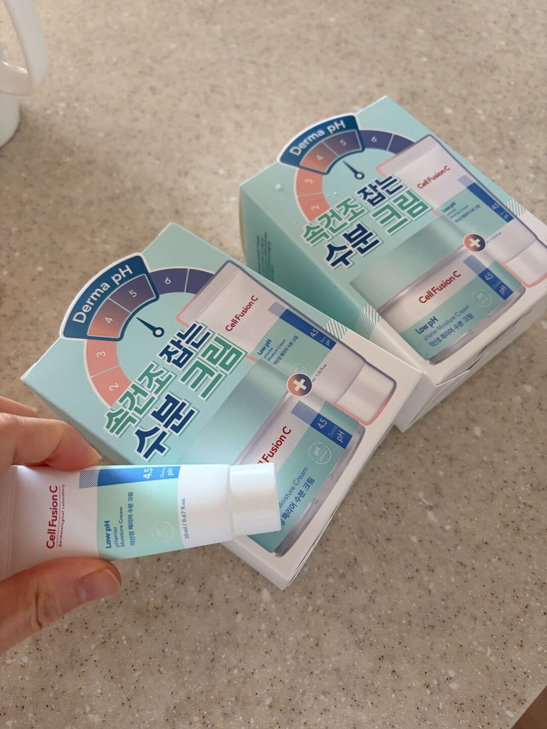 Customer photo review of Low pH pHarrier Moisture Cream