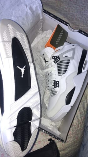 Customer photo review of The Shoesxva