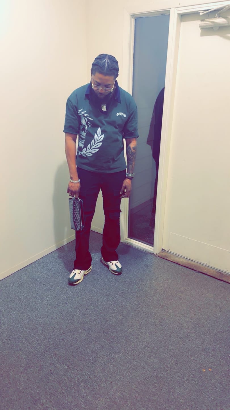 Customer photo review of Godspeed Oversized Victor Crest Polo Green/Navy
