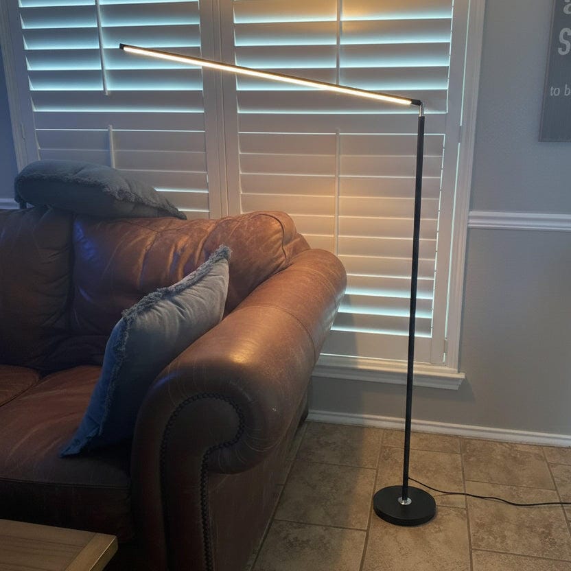 Customer photo review of Slim LED Floor Lamp, Switchable 3000 K to 6000 K, 150 cm Tall
