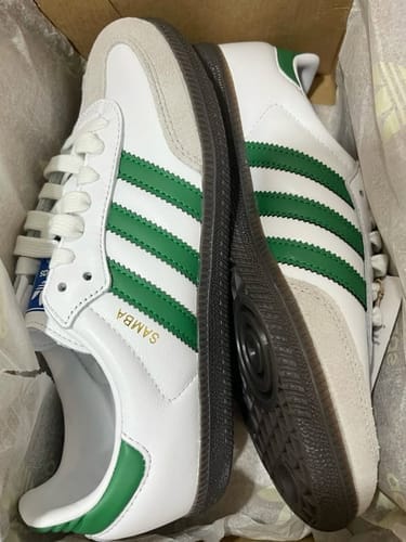Customer photo review of The Shoesxva