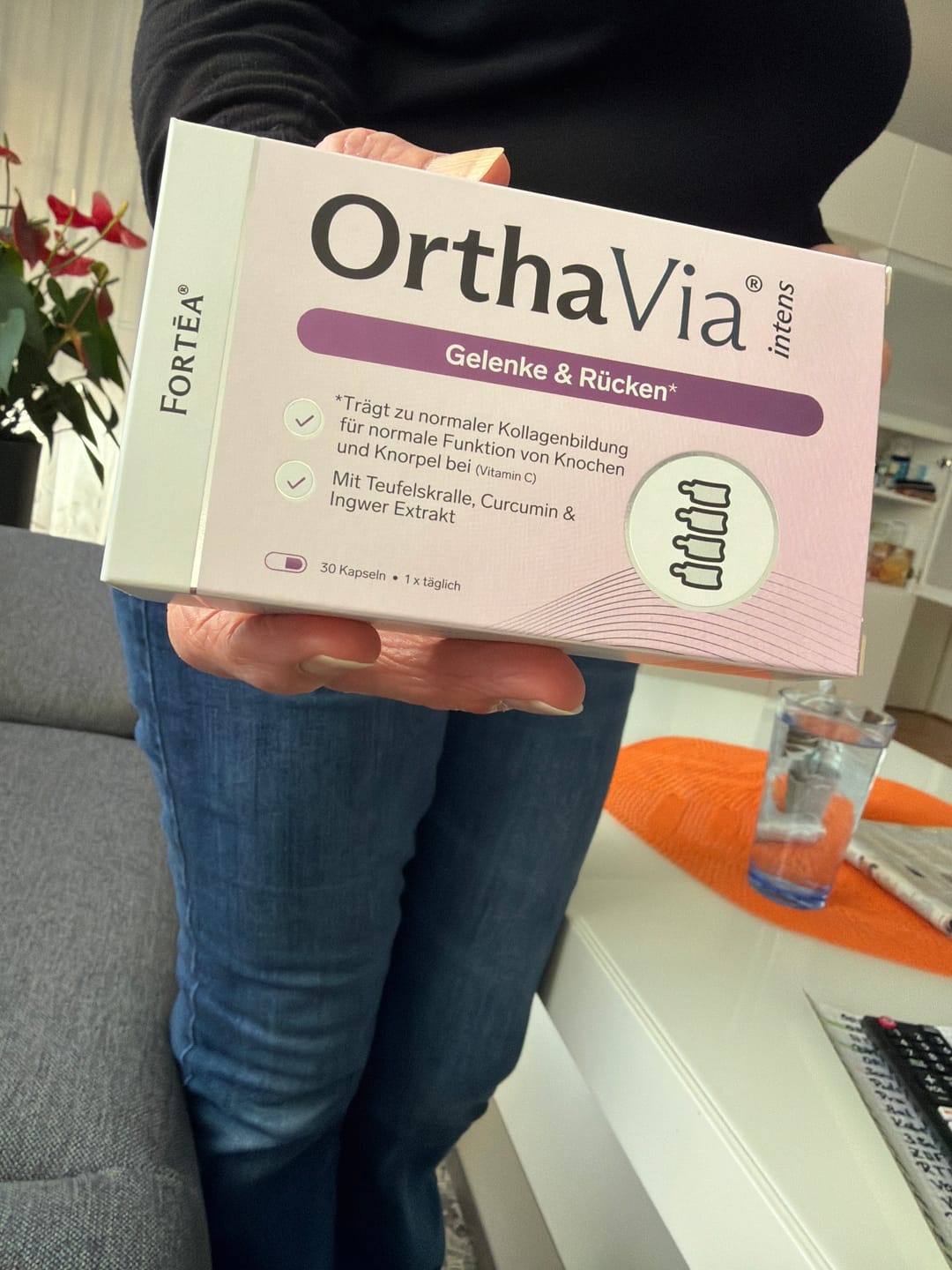 Customer photo review of OrthaVia® intens – Gelenke & Rücken