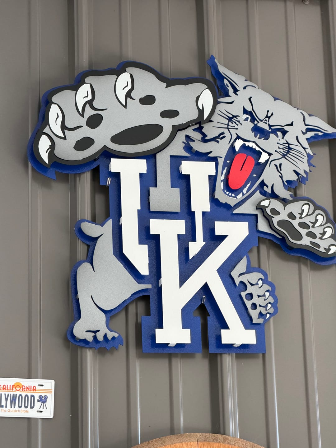 Customer photo review of Kentucky "Wildcat over UK" 1989-94, 3D Vintage Metal Wall Art