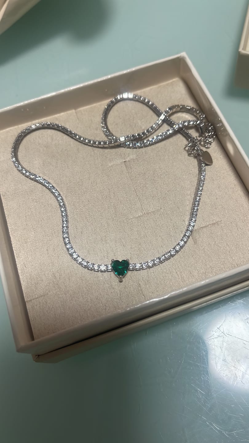 Customer photo review of Collana Choker Tennis Cuore Verde