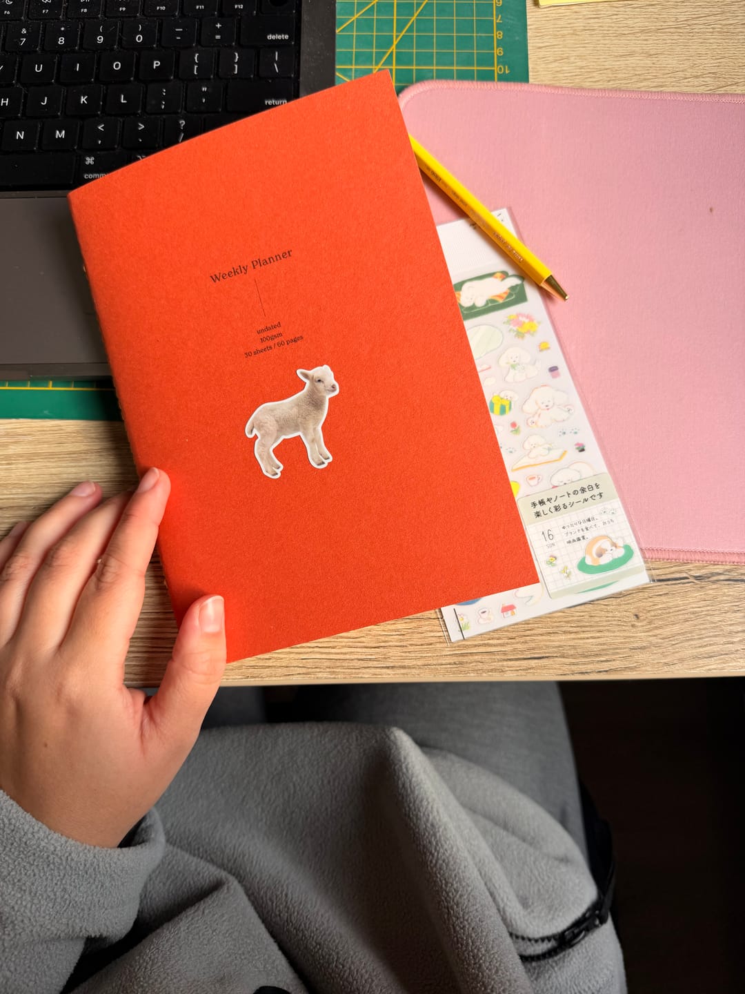Customer photo review of A5 Weekplanner datumloos Paprika - Fin Studio