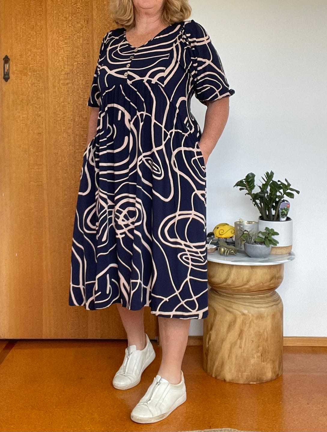 Customer photo review of Isimay Midi Dress in Navy