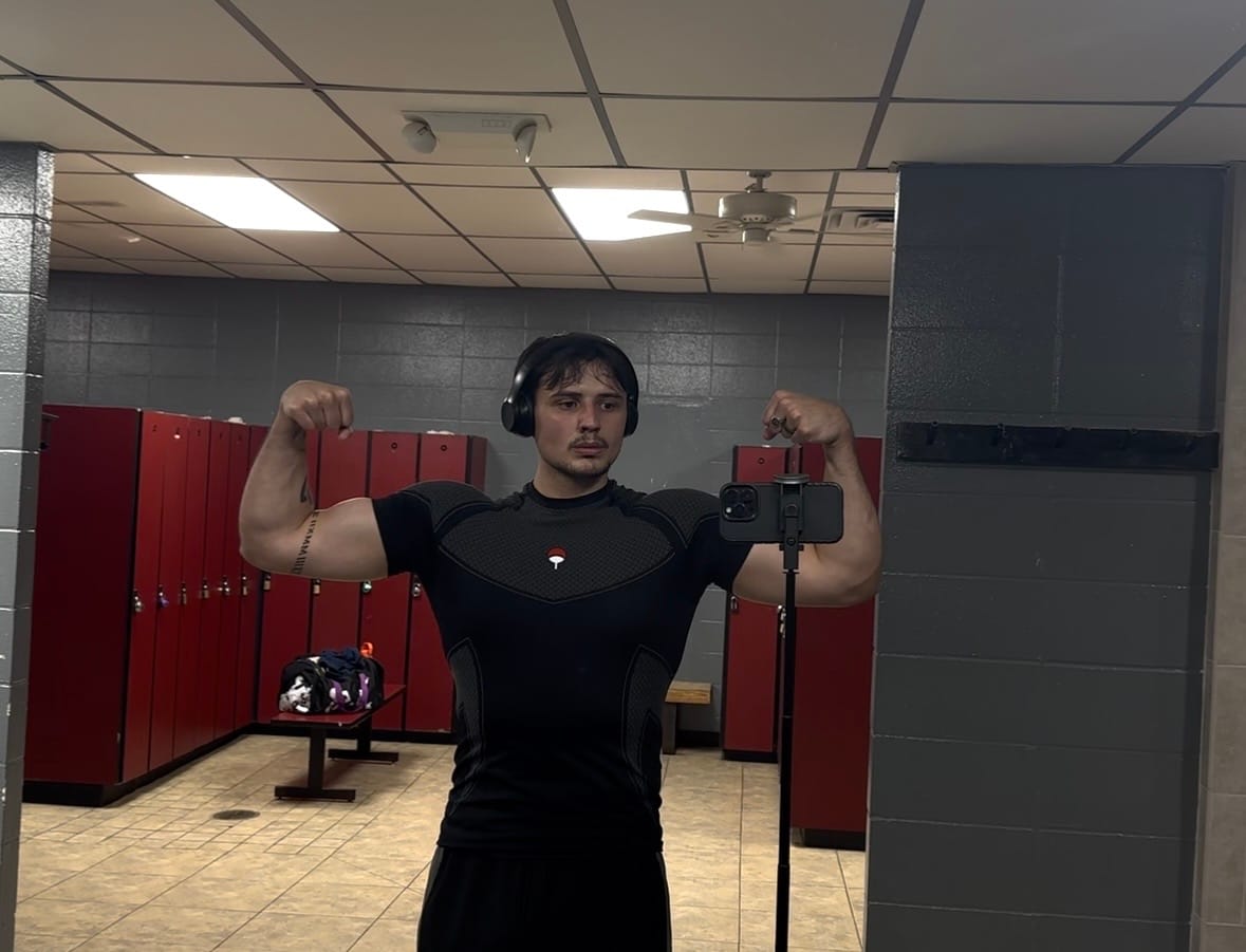 Customer photo review of Pick Your Bundle - Compression Tees (3-Pack OR 5-Pack)