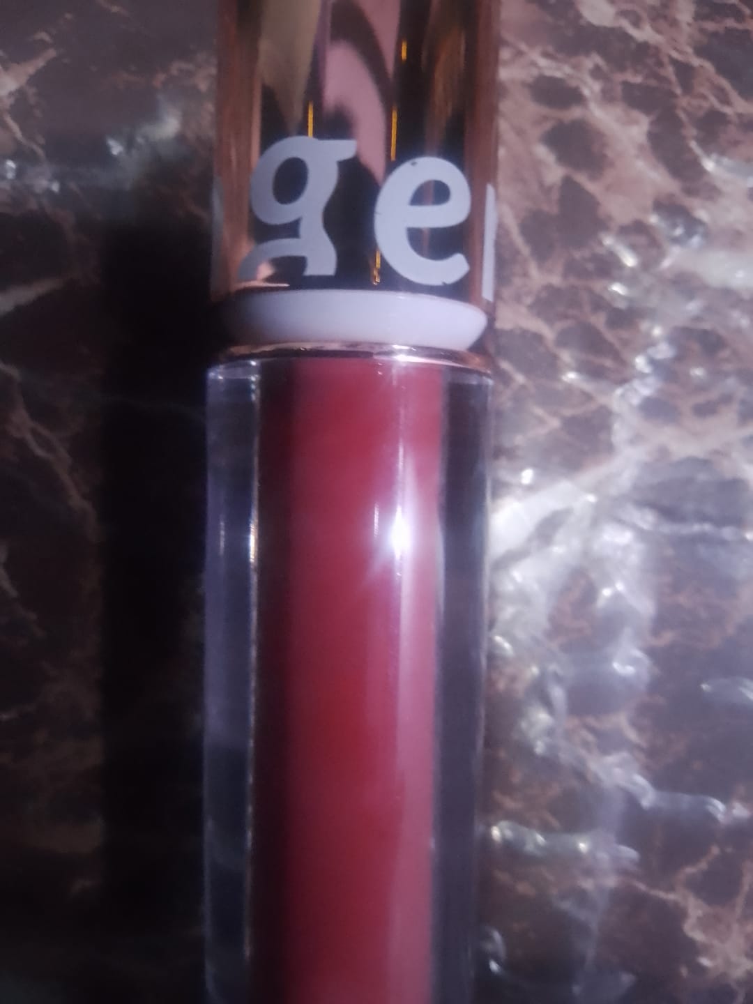 Customer photo review of O.TWO.O ULTRA STAY LOLEPOP LIPSTICK