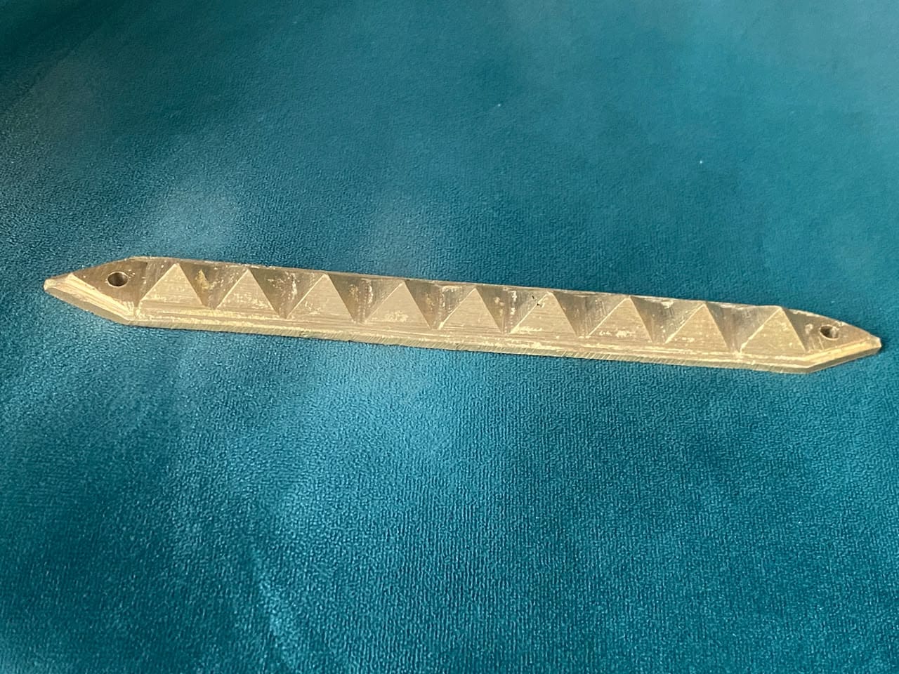 Customer photo review of 9 Pyramid Strips – Vastu Remedy for Door Threshold & Toilet Energy Blocking | Copper/Brass/Lead Door Corrections | 7 inches