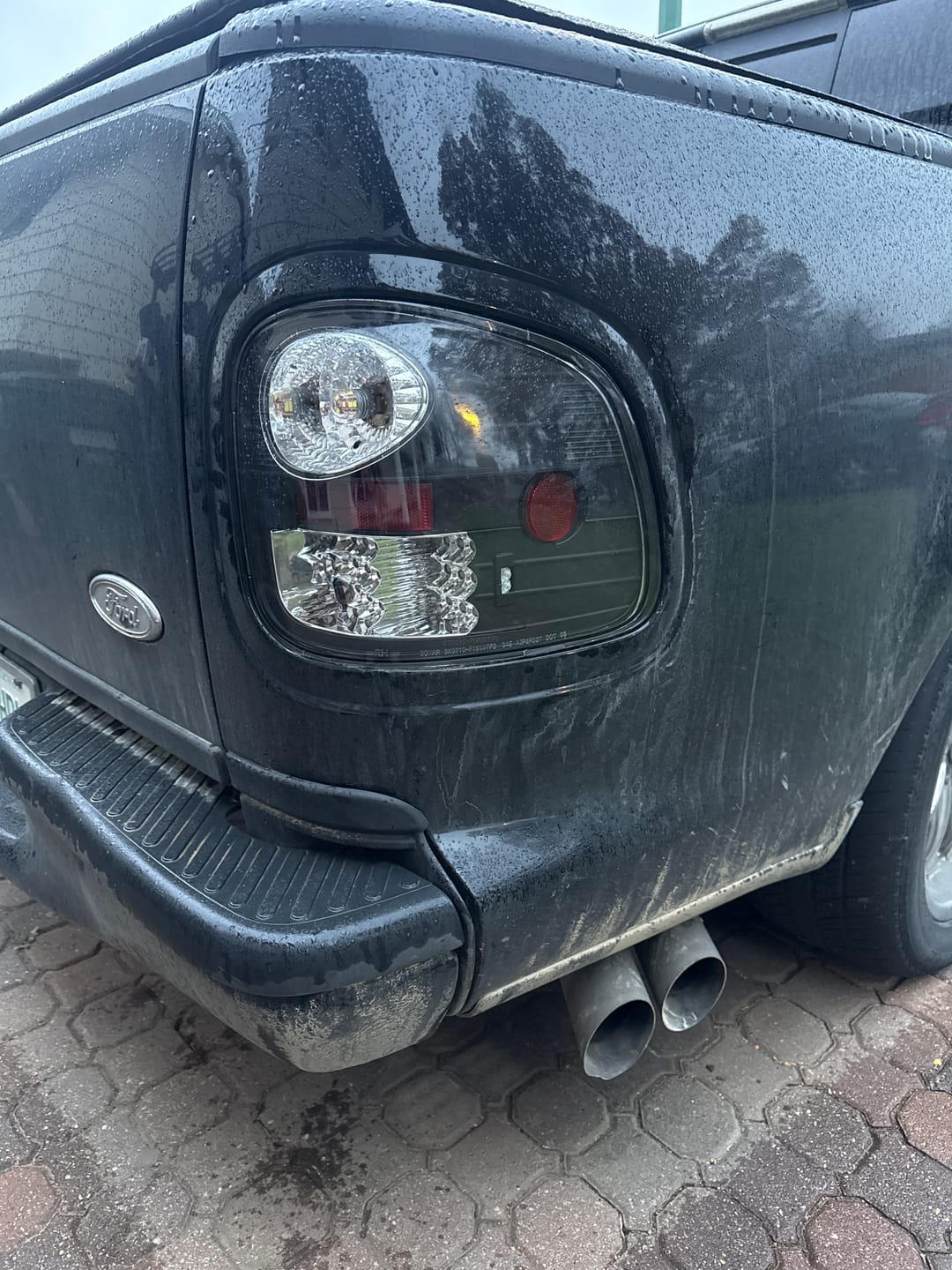 Customer photo review of Spyder Ford F150 Flareside 97-03 LED Tail Lights Black ALT-YD-FF15097FS-LED-BK 5003409
