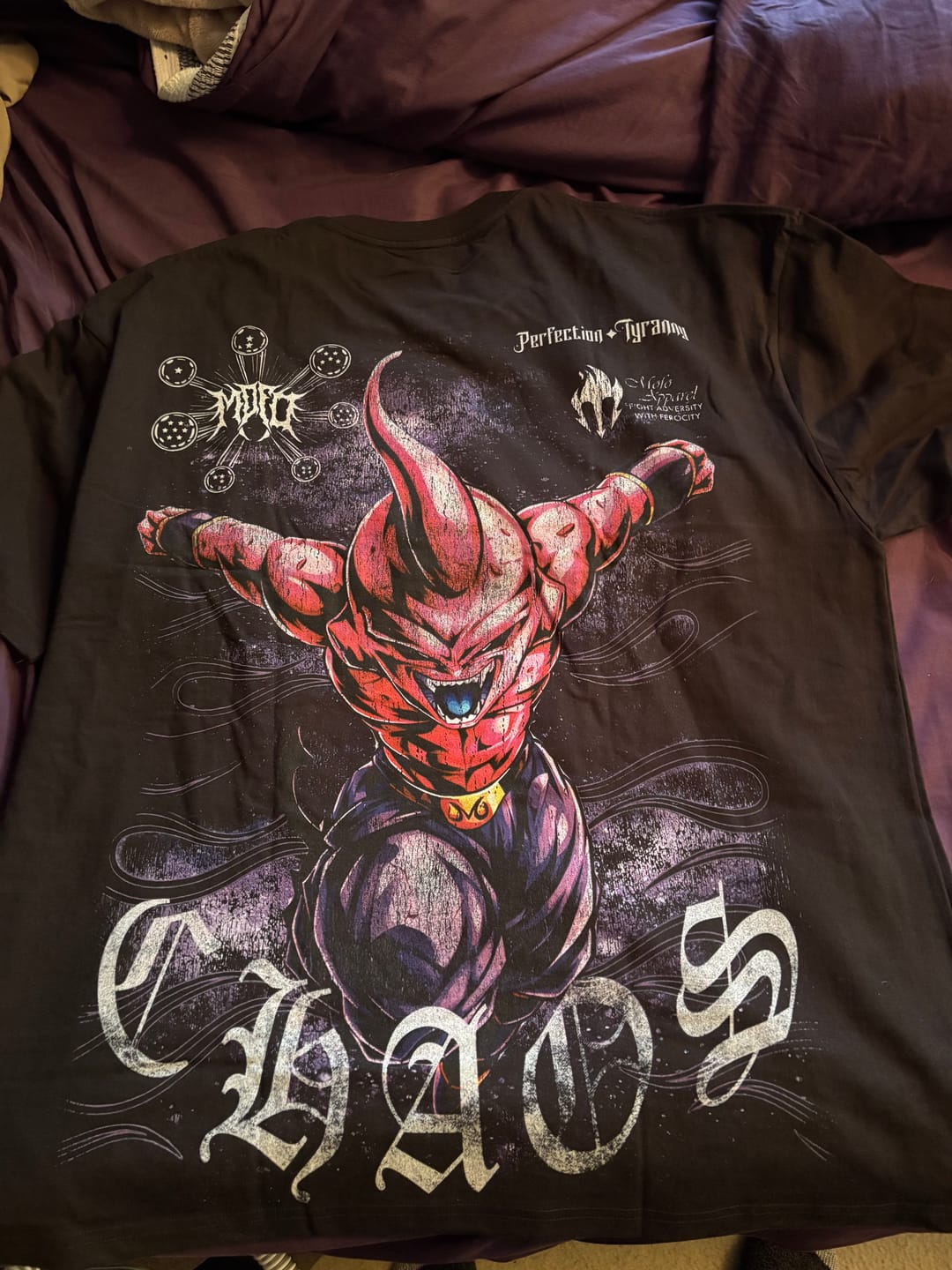 Customer photo review of "Chaos" Premium Oversized tee