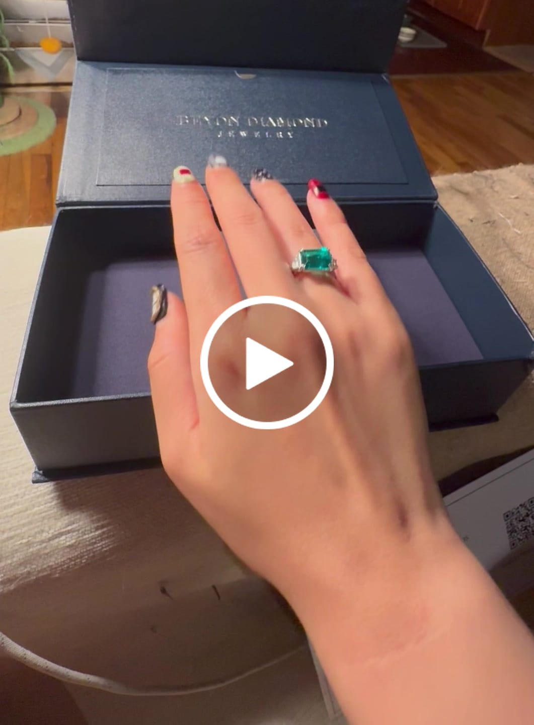 Customer video review of Deposit/Final Payment joanna custom 3ct emerald ring 1060/2