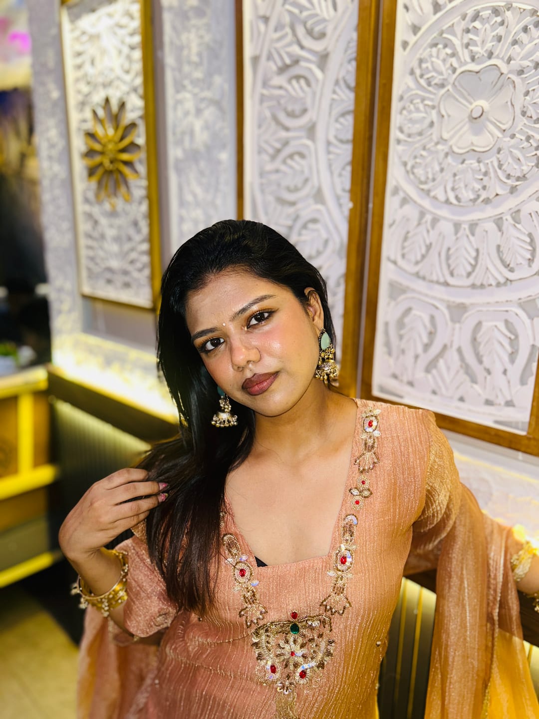 Customer photo review of Jhoom Rose Gold Jeweled Kurta Set