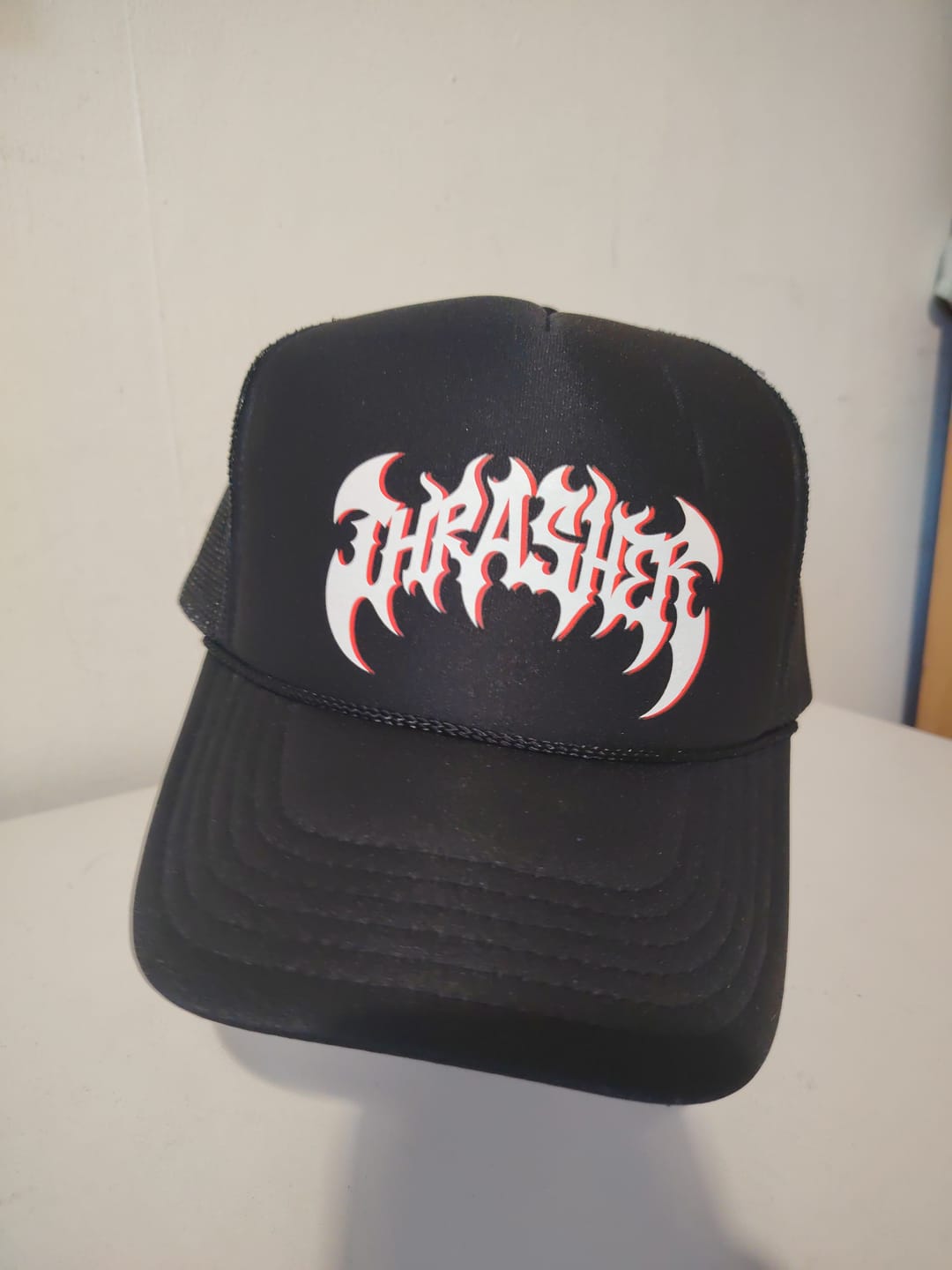 Customer photo review of Thrasher - Gorro Snapback Heavy Metal Trucker Black/Black