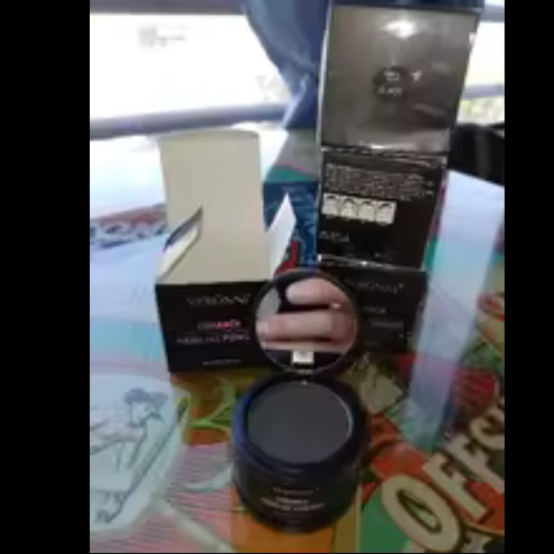 Customer photo review of Invisò™ Capelli Più Pieni in 10 Secondi
