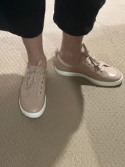 Customer photo review of The Shoesxva