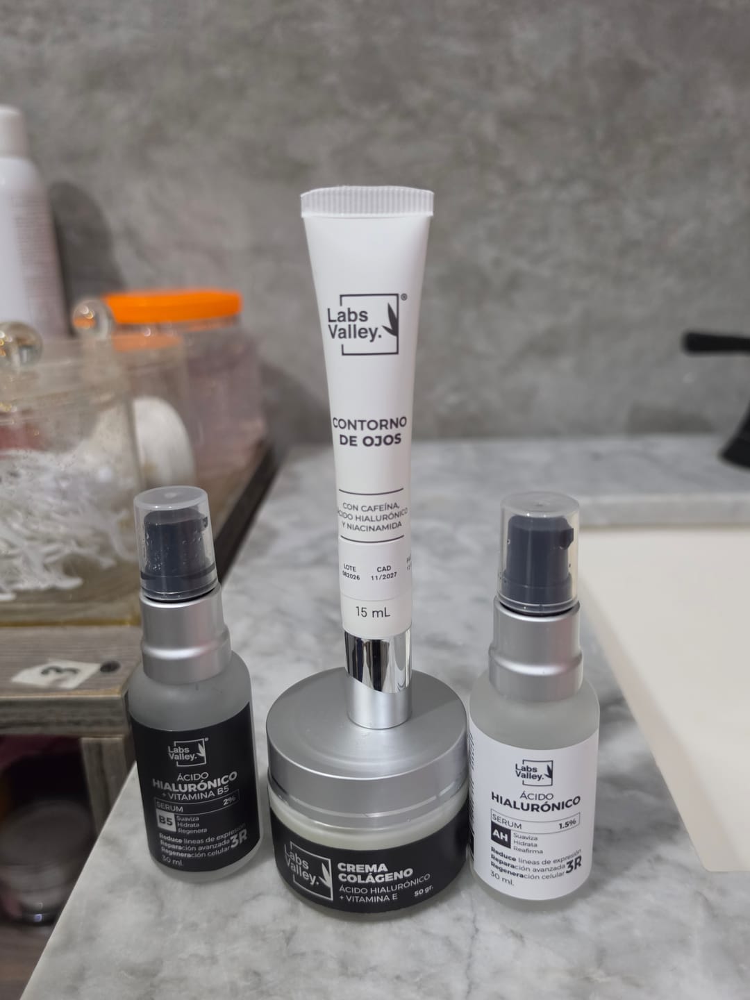 Customer photo review of Contorno de Ojos + Kit Pieles Maduras