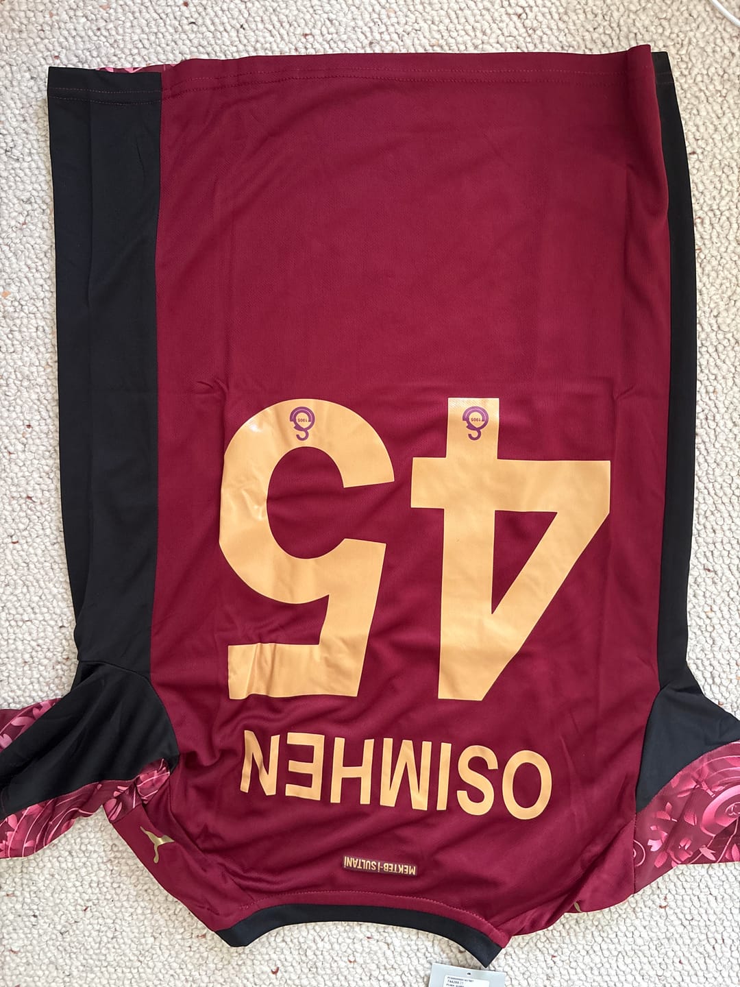 Customer photo review of Victor Osimhen #45 Galatasaray 2025 2026 Third Alternative Football Jersey