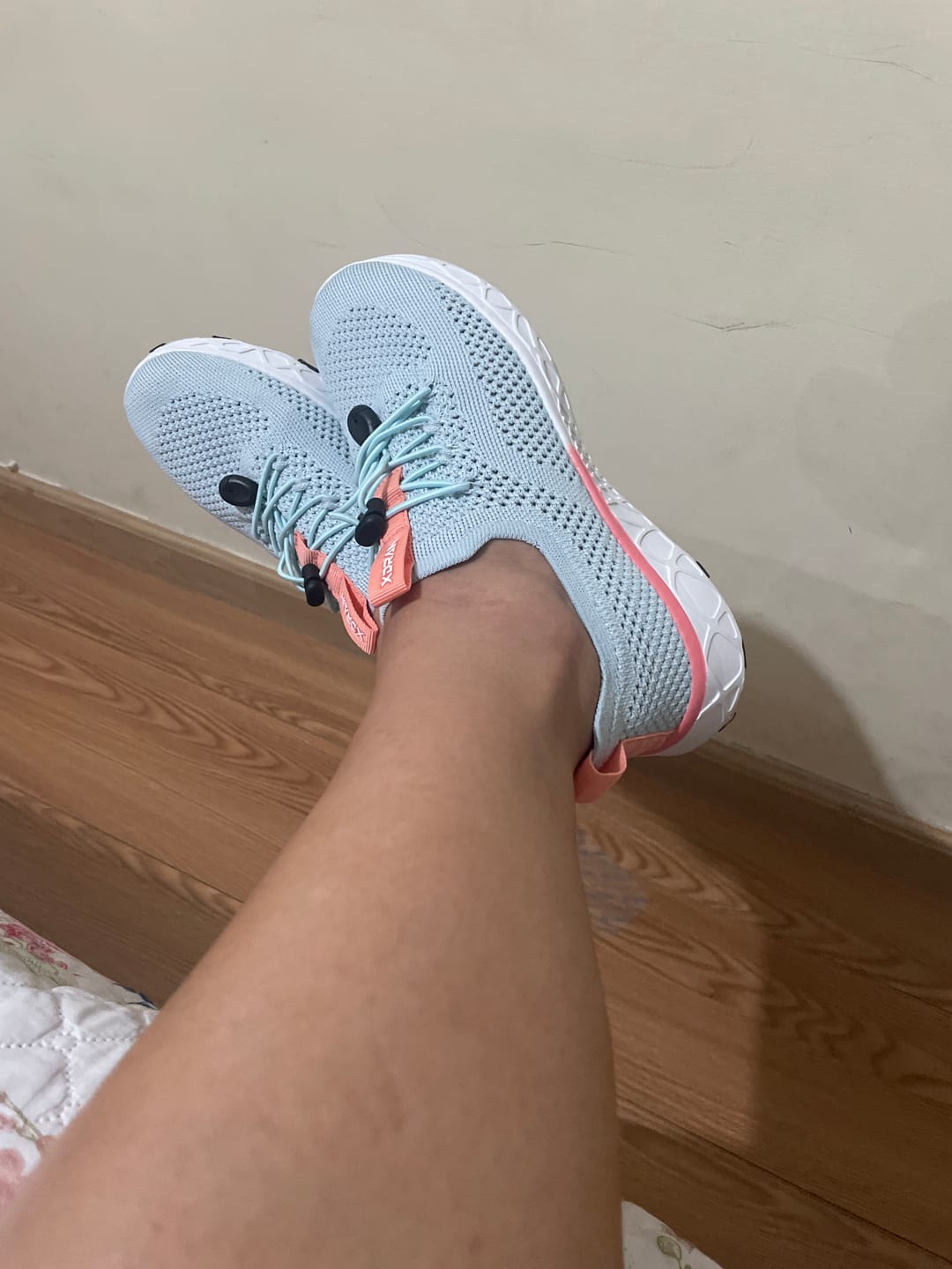 Customer photo review of Women's Xdrain Nova