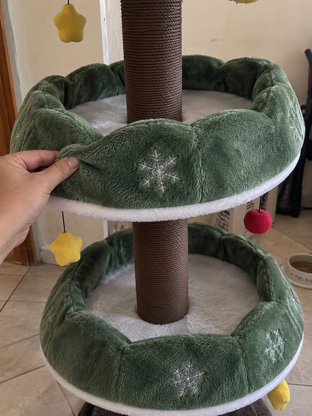 Customer photo review of MichiTree© Christmas Tree for Cats