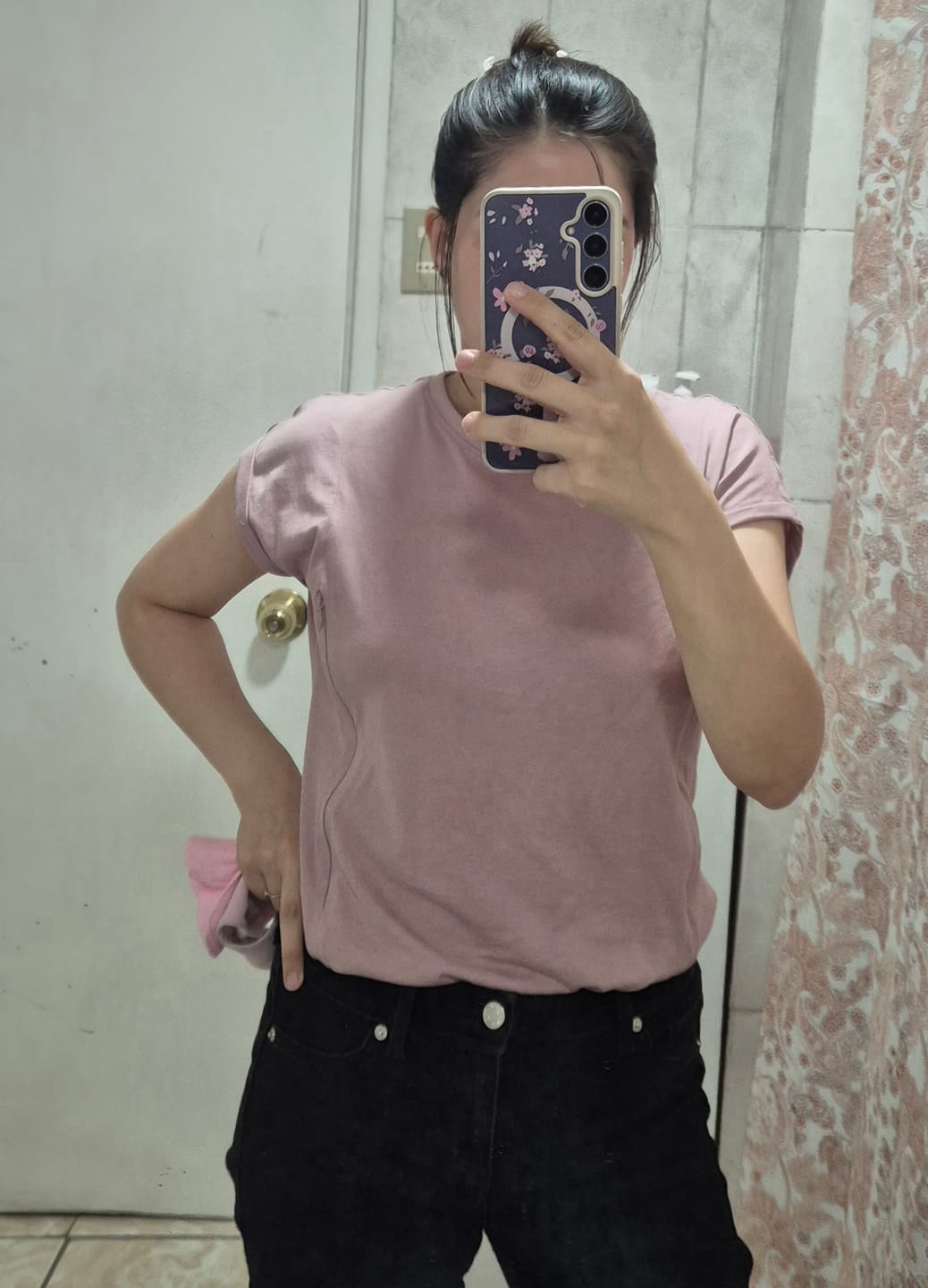 Customer photo review of Polera de Lactancia Sahr - Basic