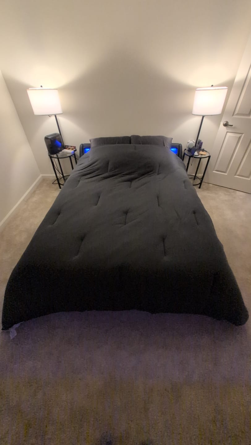 Customer photo review of MarshMellow Comforter