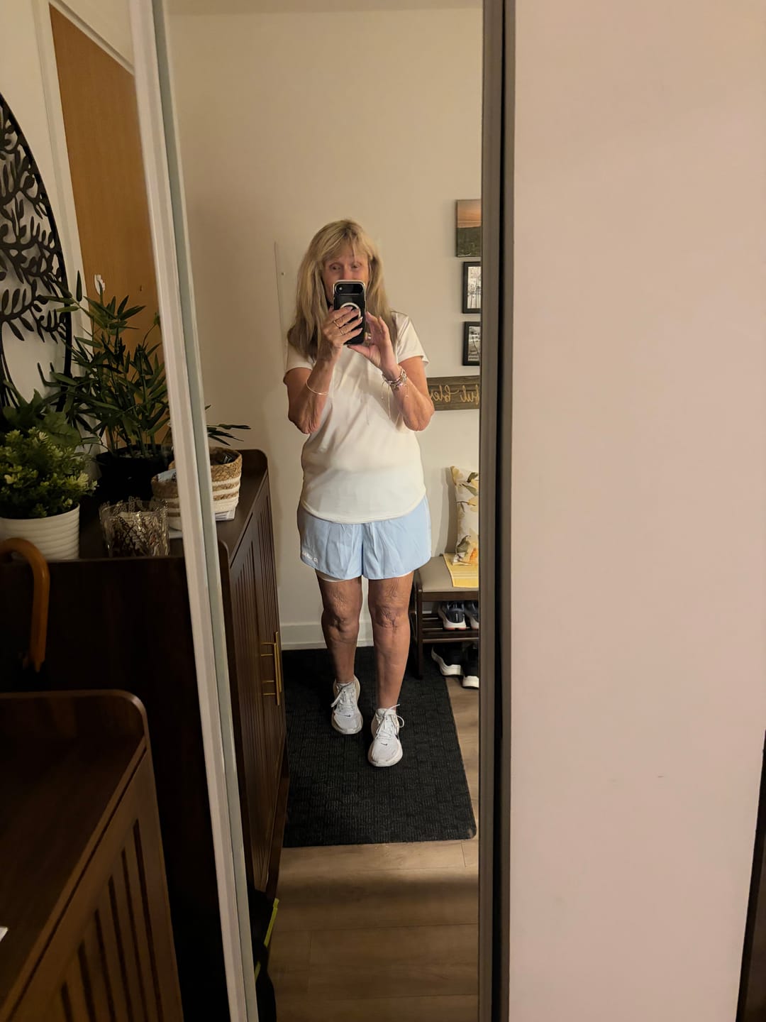 Customer photo review of RUNNR Women 2-in-1 Running Shorts