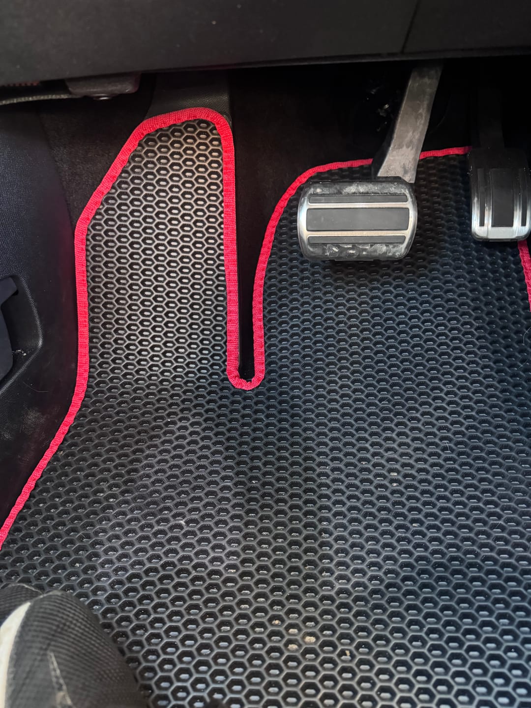 Customer photo review of E-Auto Fußmatten nach Maß - Vorne