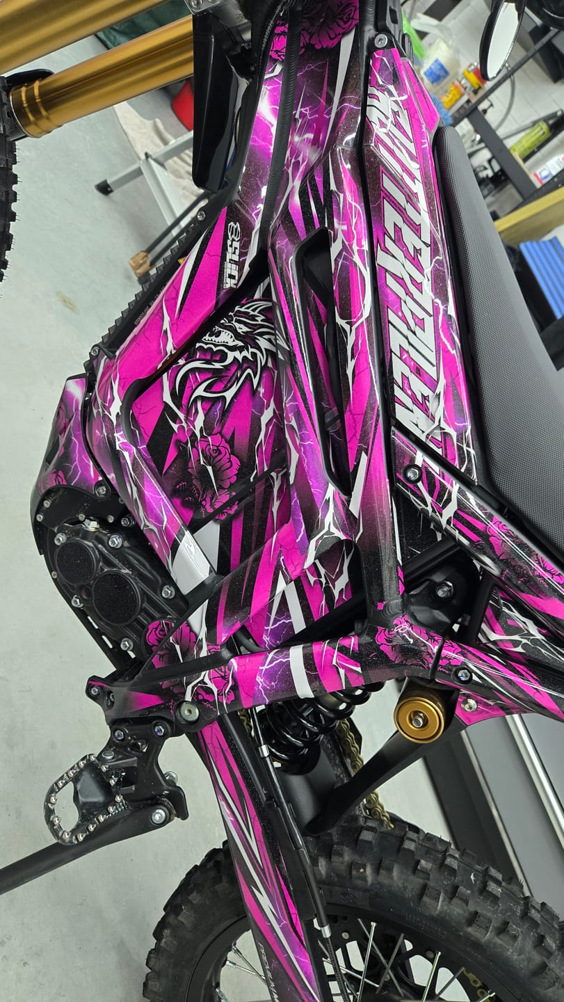 Customer photo review of NEW! LIGHTNING - GRAPHICS KIT