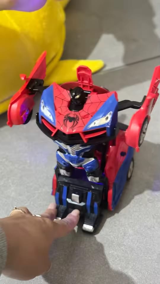 Customer photo review of Voiture robot télécommandée
