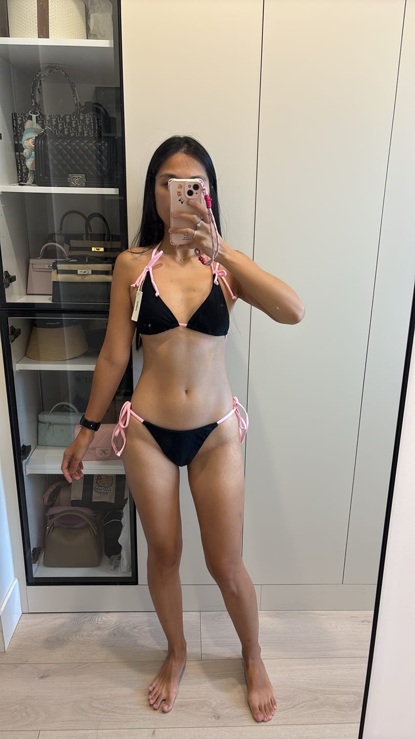 Customer photo review of Seamolly Contrast Binding Bowknot Decor Halter Triangle Tie Side Bikini Set