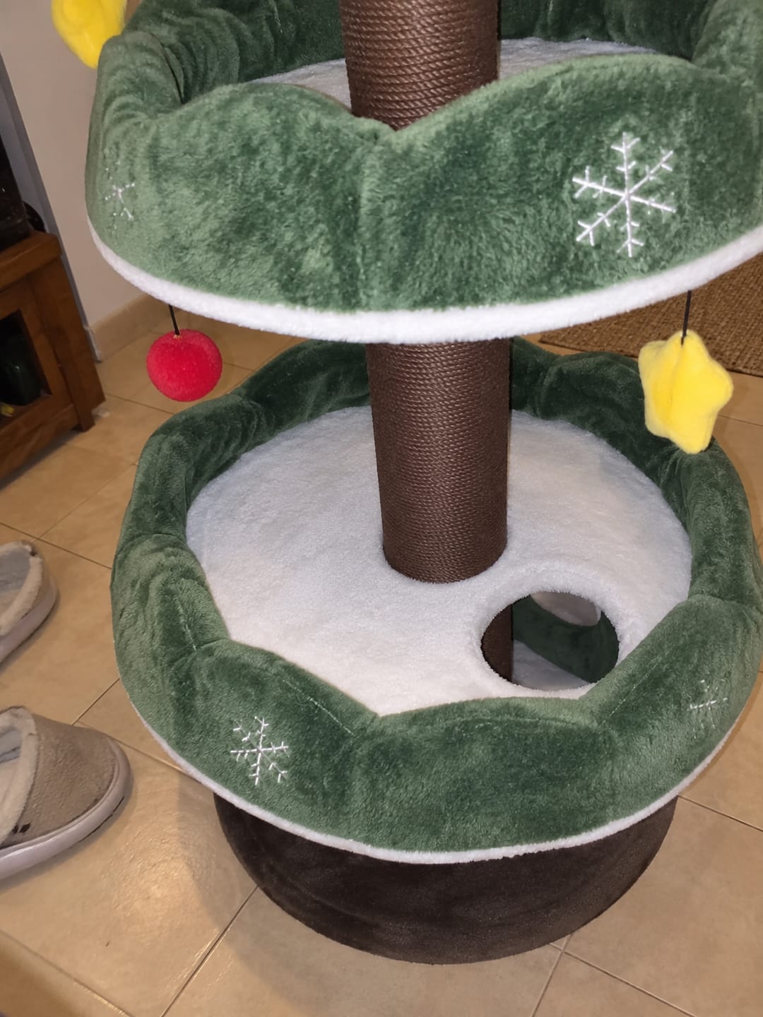 Customer photo review of MichiTree© Christmas Tree for Cats