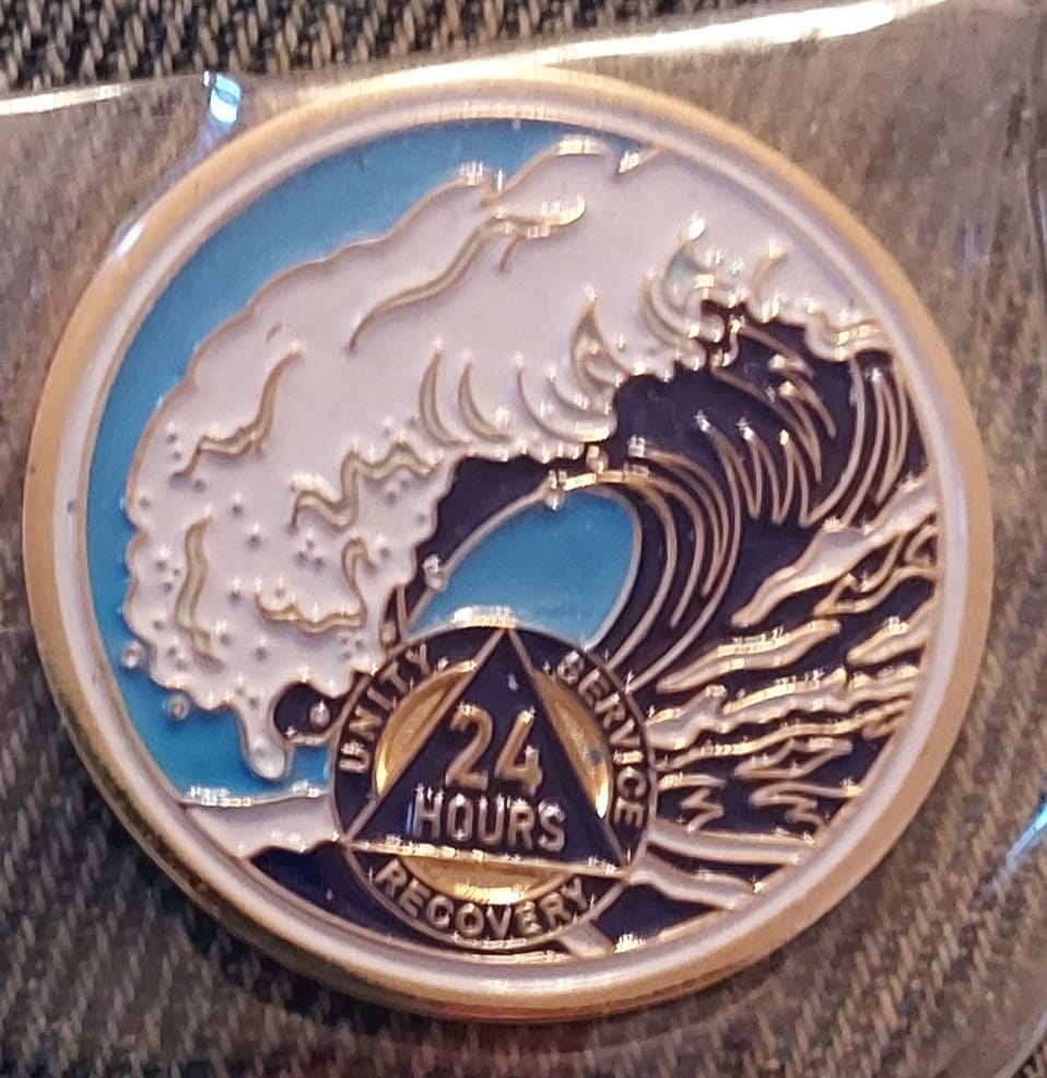 Customer photo review of 1 to 50 Year Sobriety Mint Crashing Wave Gold Plated AA Recovery Medallion/Chip/Coin - Blue/White