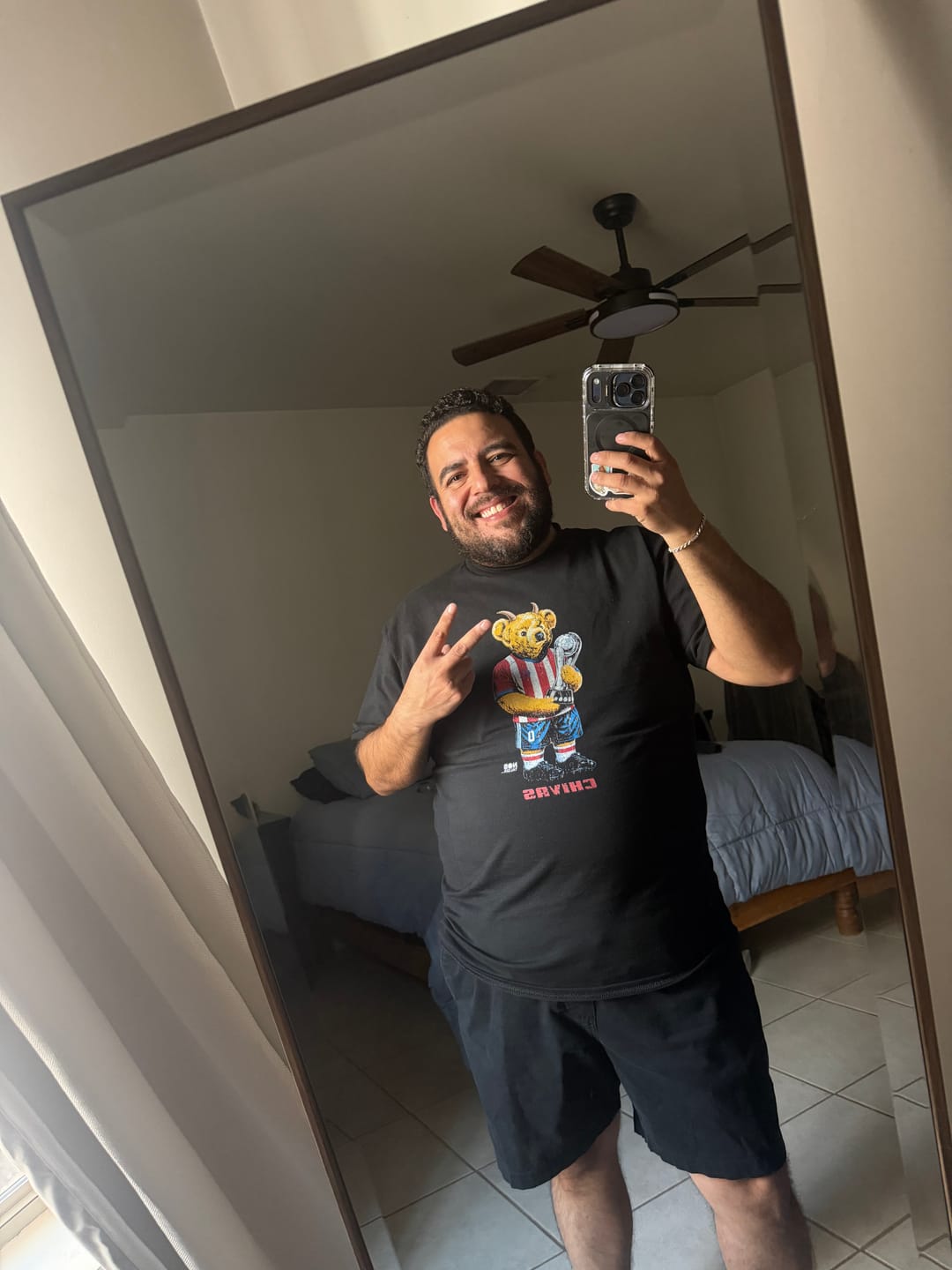Customer photo review of Rebaño Sagrado Bear T-Shirt