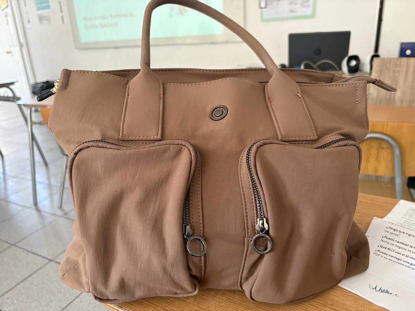 Customer photo review of Bolso Notebook Urban