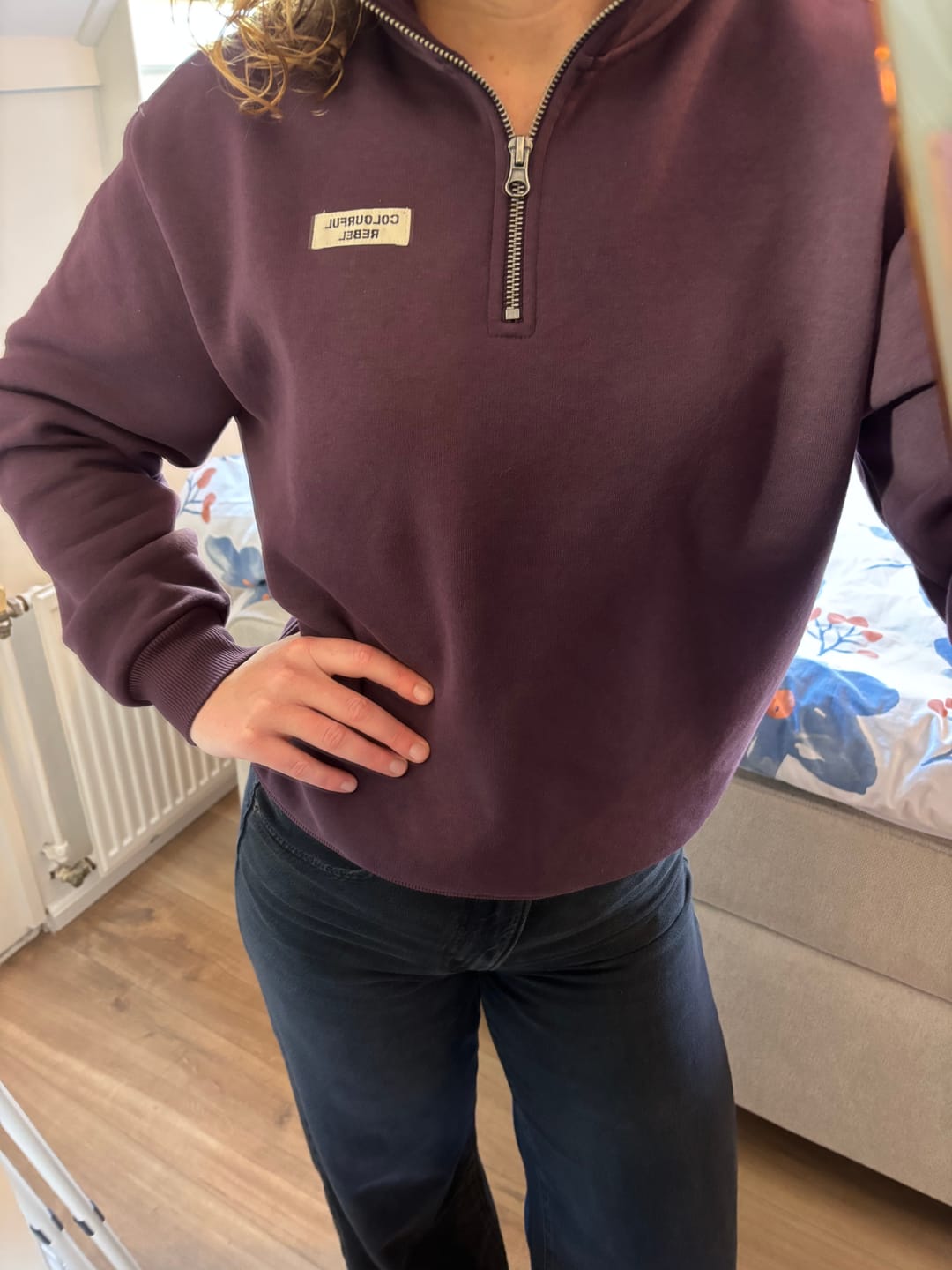 Customer photo review of Label Zip Sweat | Dark purple