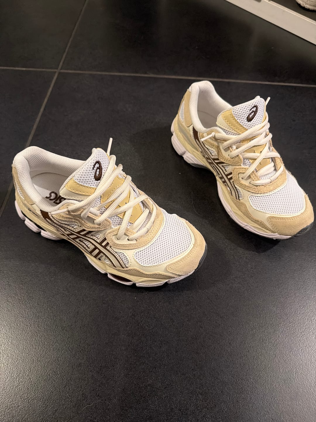 Customer photo review of GEL-NYC White Roasted Coffee - Double Laces