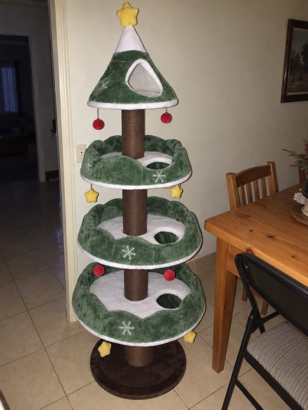 Customer photo review of MichiTree© Christmas Tree for Cats
