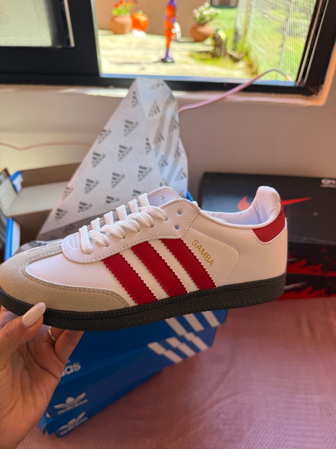 Customer photo review of Tenis Smb OG Blanco Negro