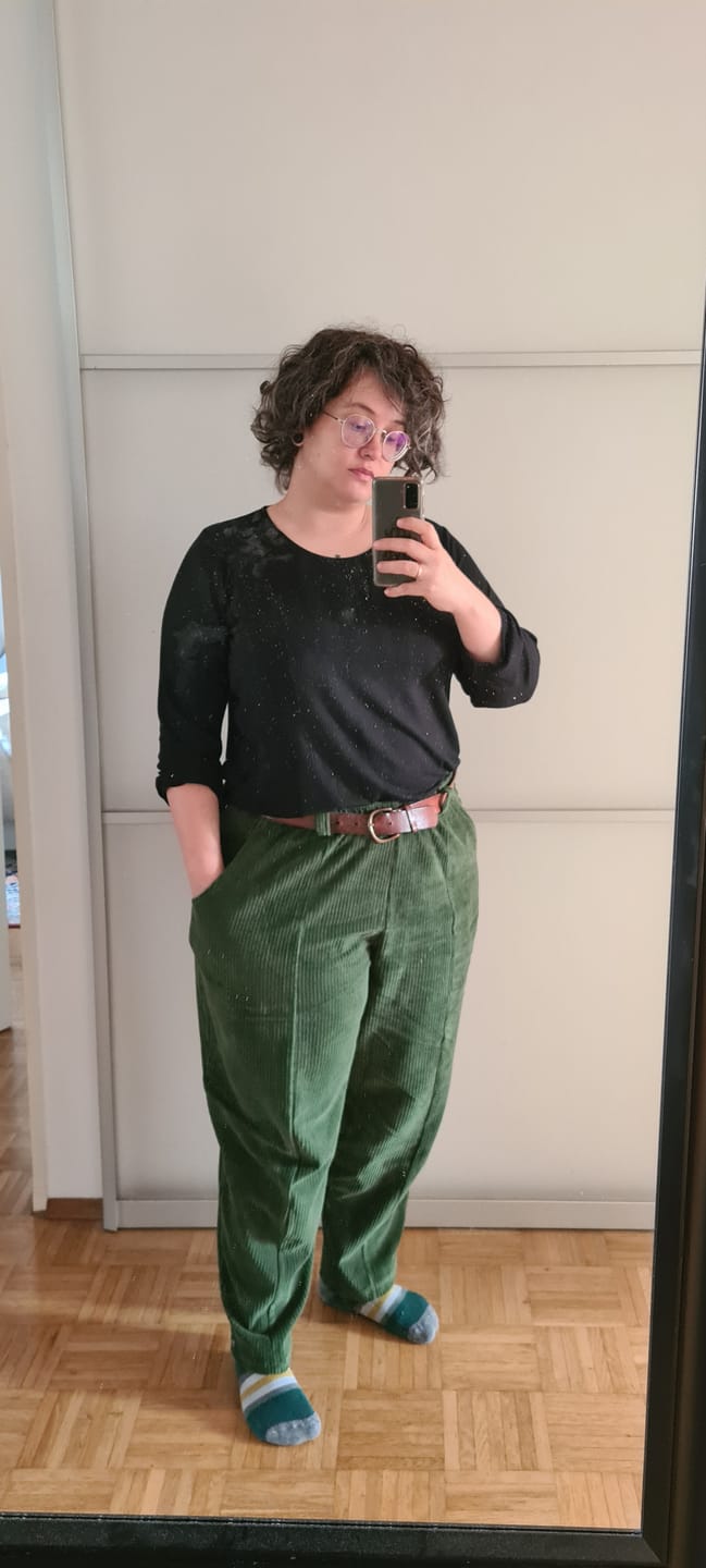 Customer photo review of Bina | langärmliges, anliegendes Basicshirt | Rippjersey schwarz