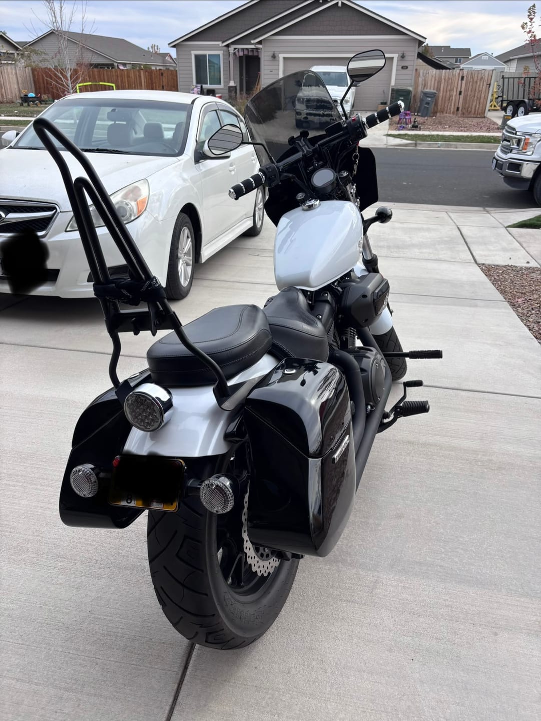 Customer photo review of Yamaha Bolt Fender Eliminator License Plate Mount