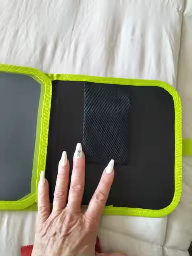 Customer photo review of Montessori Infinity Book™– Un Libro, Infiniti Disegni