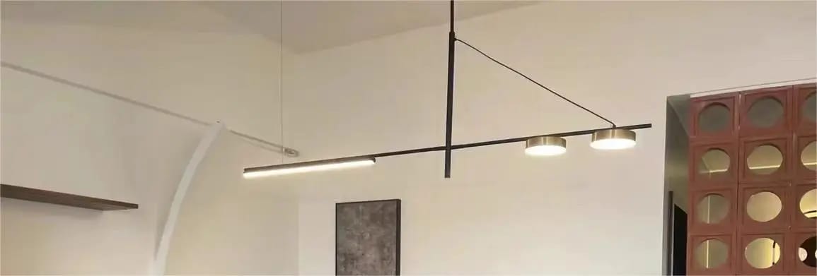 Customer photo review of Black Chandelier, Linear Iron Bars, Integrated LED, 120 to 150 cm