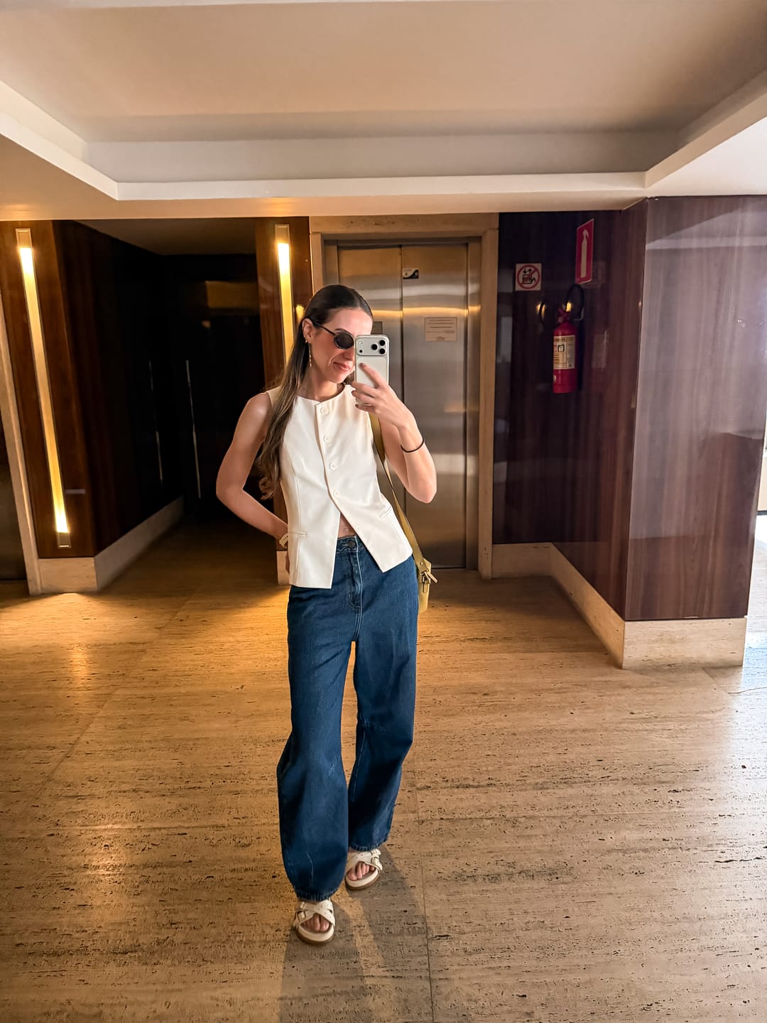 Customer photo review of Calça Jeans Balloon Baobá Azul Escuro