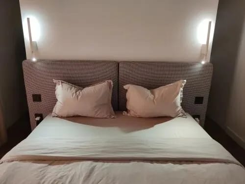 Customer photo review of Reading Wall Light, Rotating Spot Head, Slim Aluminium, 43 cm