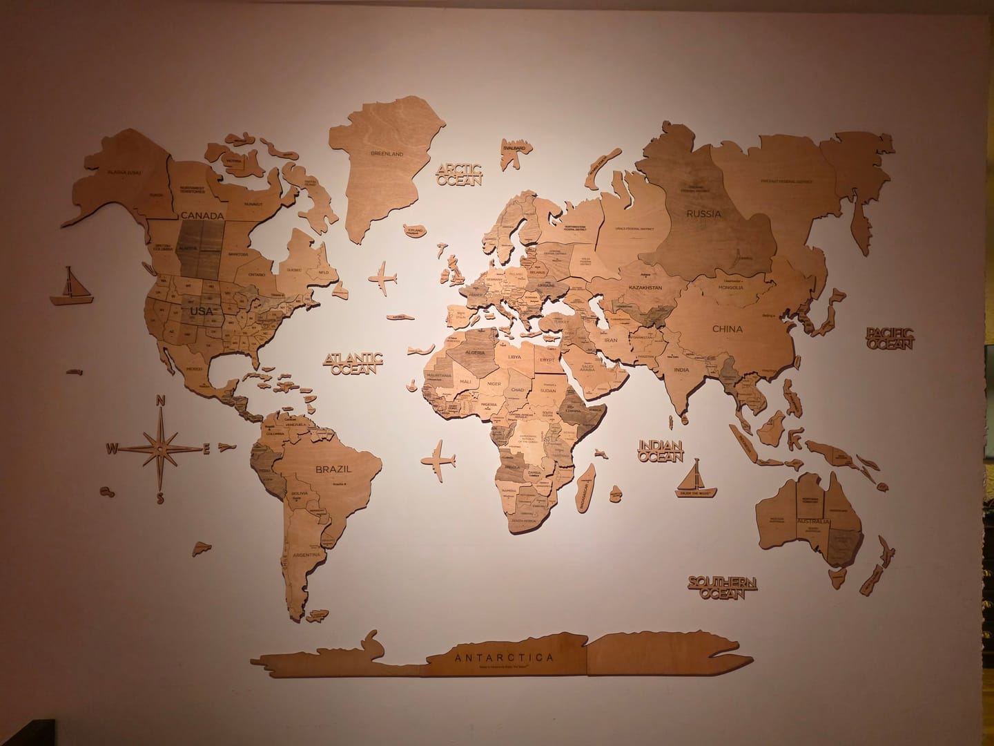 Customer photo review of 3D Wooden World Map Gold
