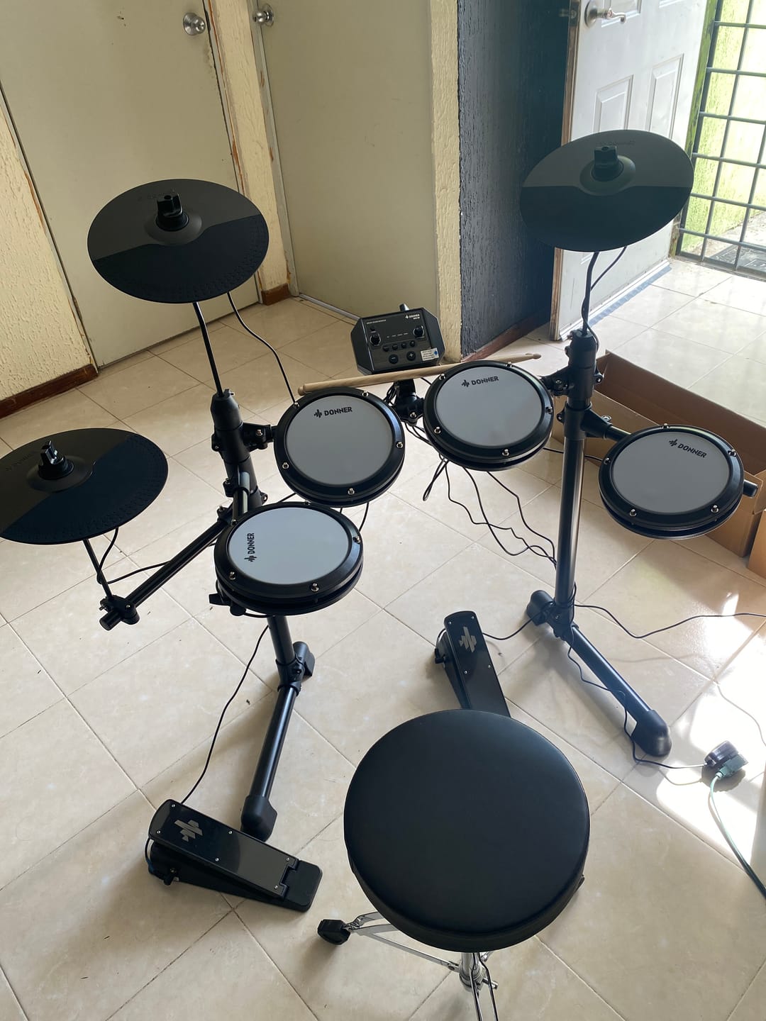 Customer photo review of Donner DED-80 Baterias Electronicas Para Principiantes