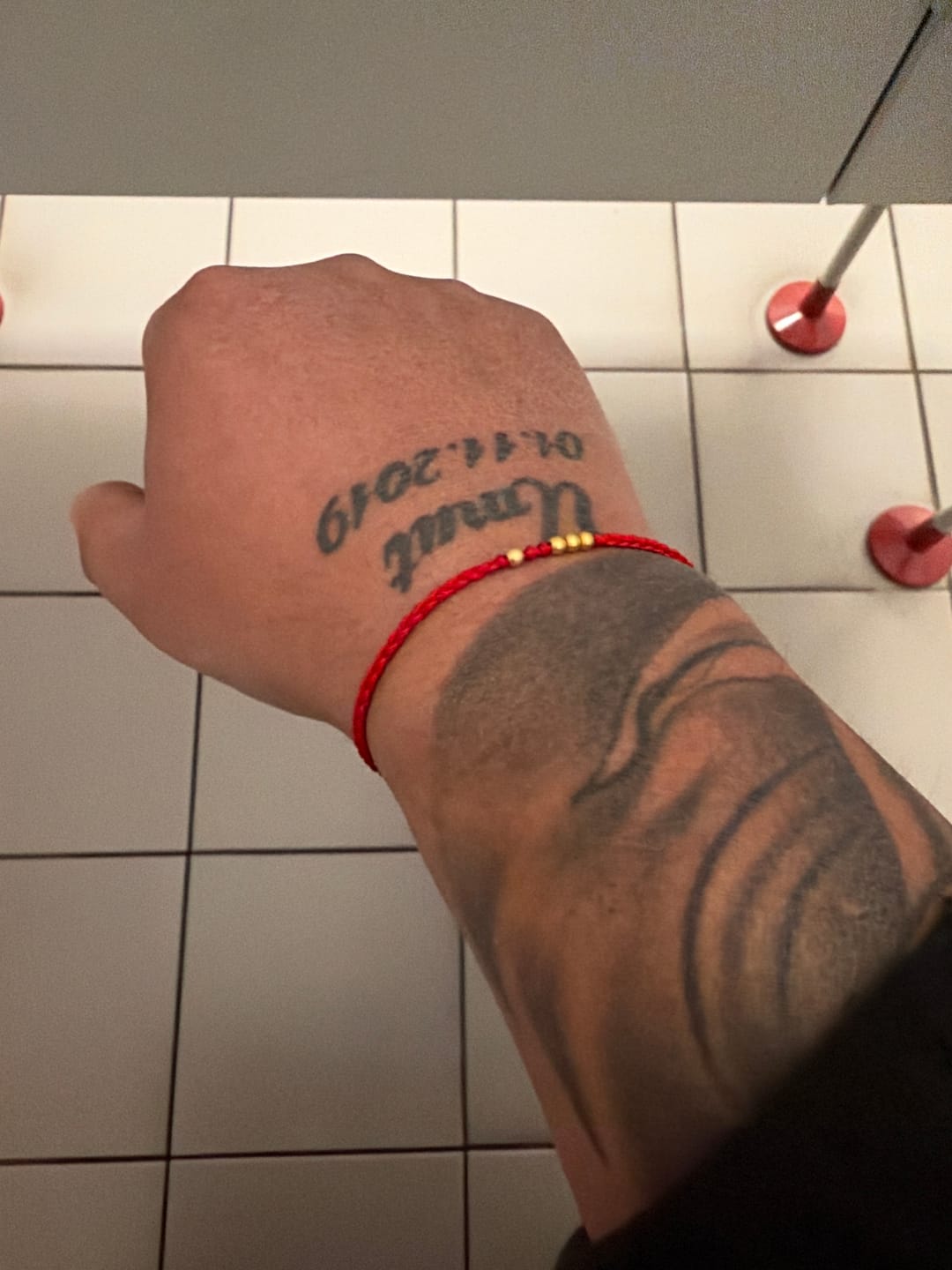 Customer photo review of Tibetisches Glücksarmband mit kleinen Perlen