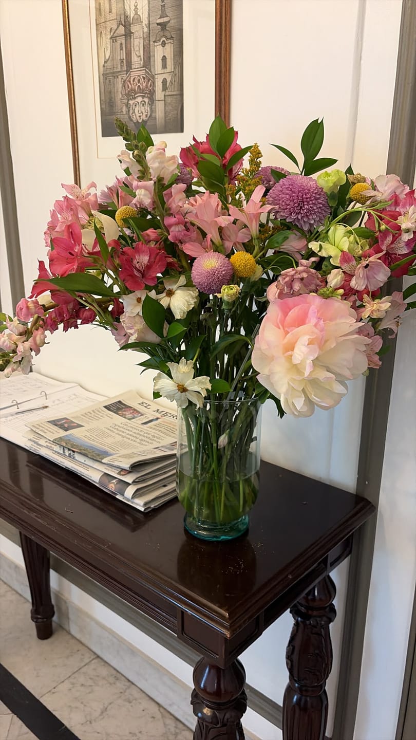 Customer photo review of Arreglo Floral Grande