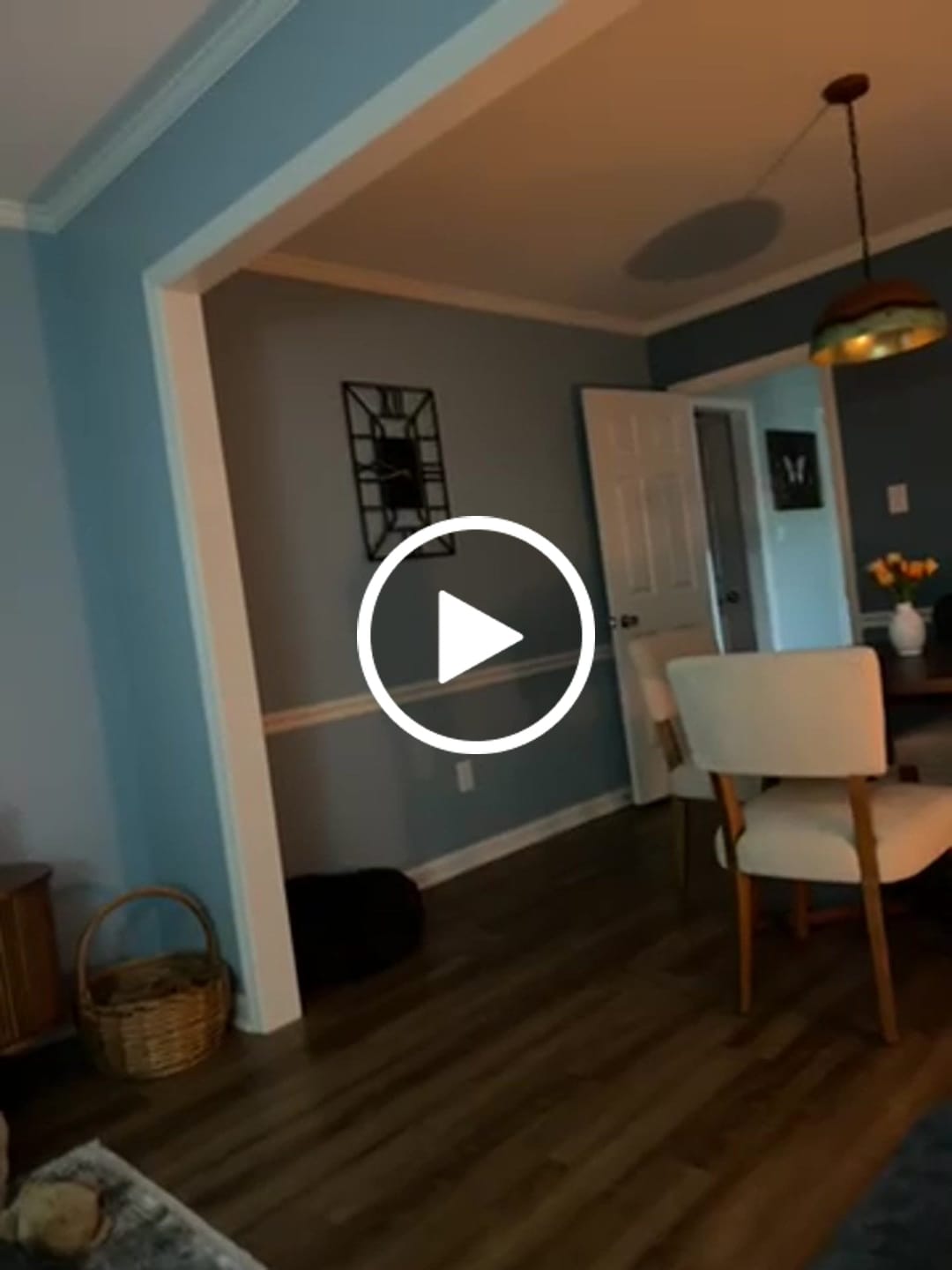 Customer video review of Rectangle Metal Wall Clock